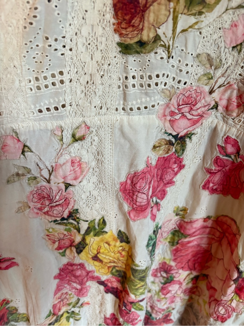 Magnolia Pearl Eyelet Appliqué Coronado dress - Picture 6 of 13